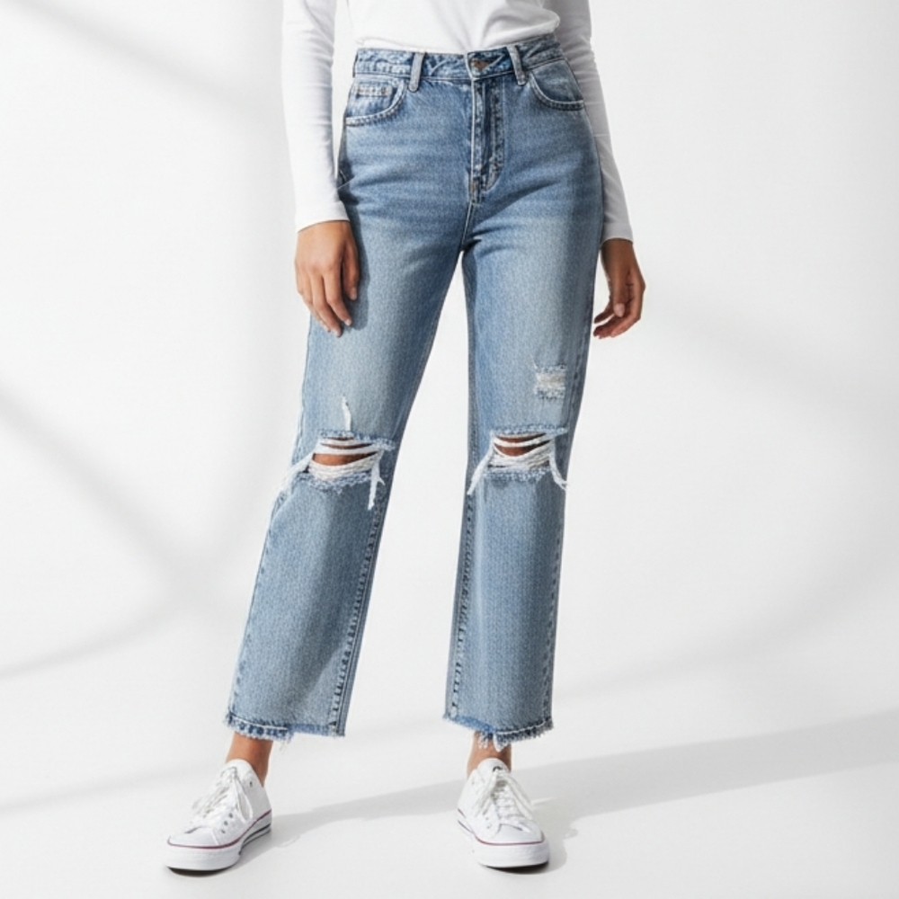 PacSun 90s Straight Leg Distressed Jeans 25 Light Wash - Picture 2 of 15